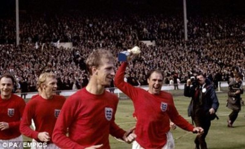 Bobby Moore và Jack Charlton